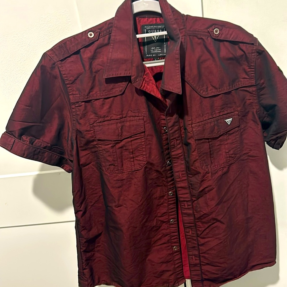 Guess button down shirt never worn.